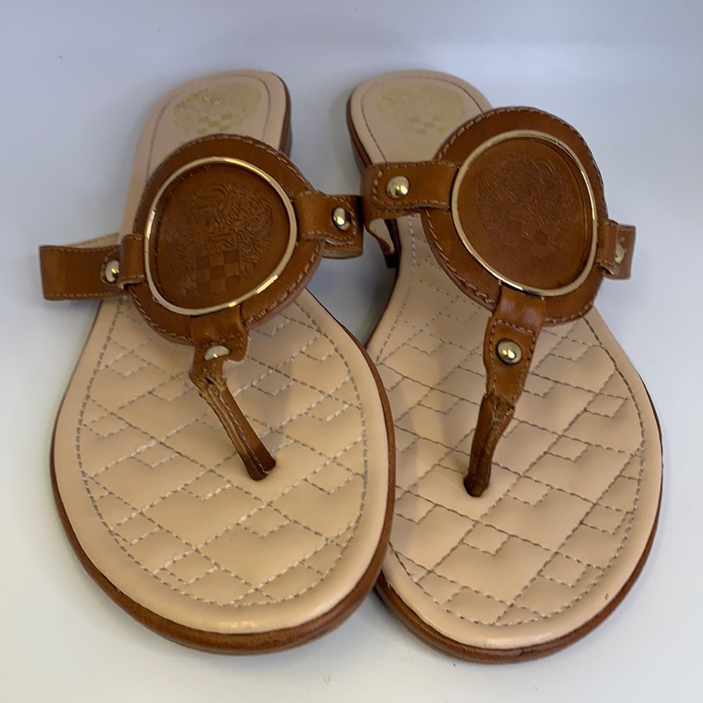 Vince Camuto Leather Thongs Size 8
